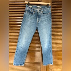Levi’s wedgie straight jeans 24x26